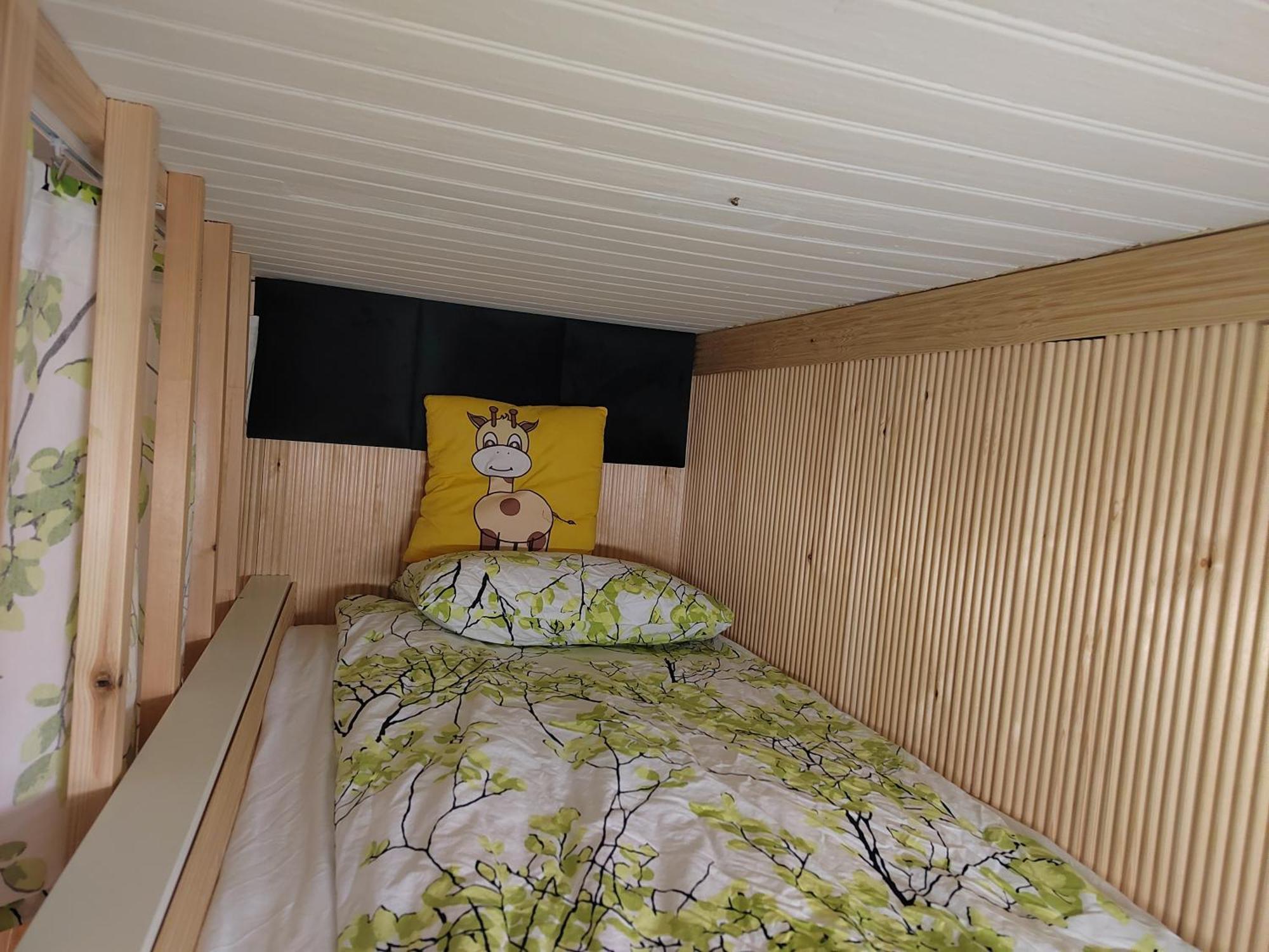 Relax & Recharge - A Unique Suite With A Touch Of Luxury - Hot Tub And Sauna Inspired Decor #Not A Real Sauna# Easy City Access - Direct Train 15 Min To City Helsinki Extérieur photo