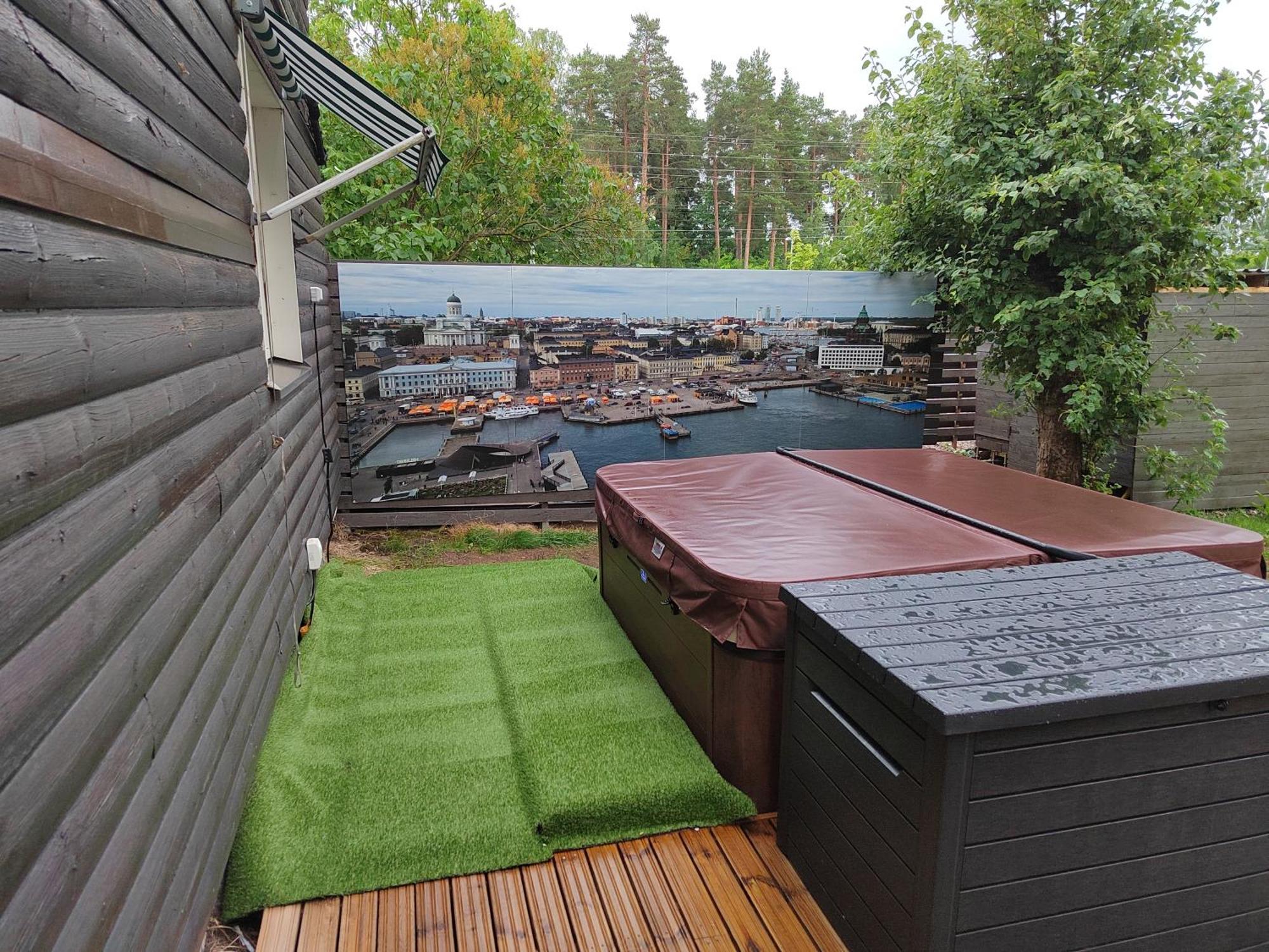 Relax & Recharge - A Unique Suite With A Touch Of Luxury - Hot Tub And Sauna Inspired Decor #Not A Real Sauna# Easy City Access - Direct Train 15 Min To City Helsinki Extérieur photo