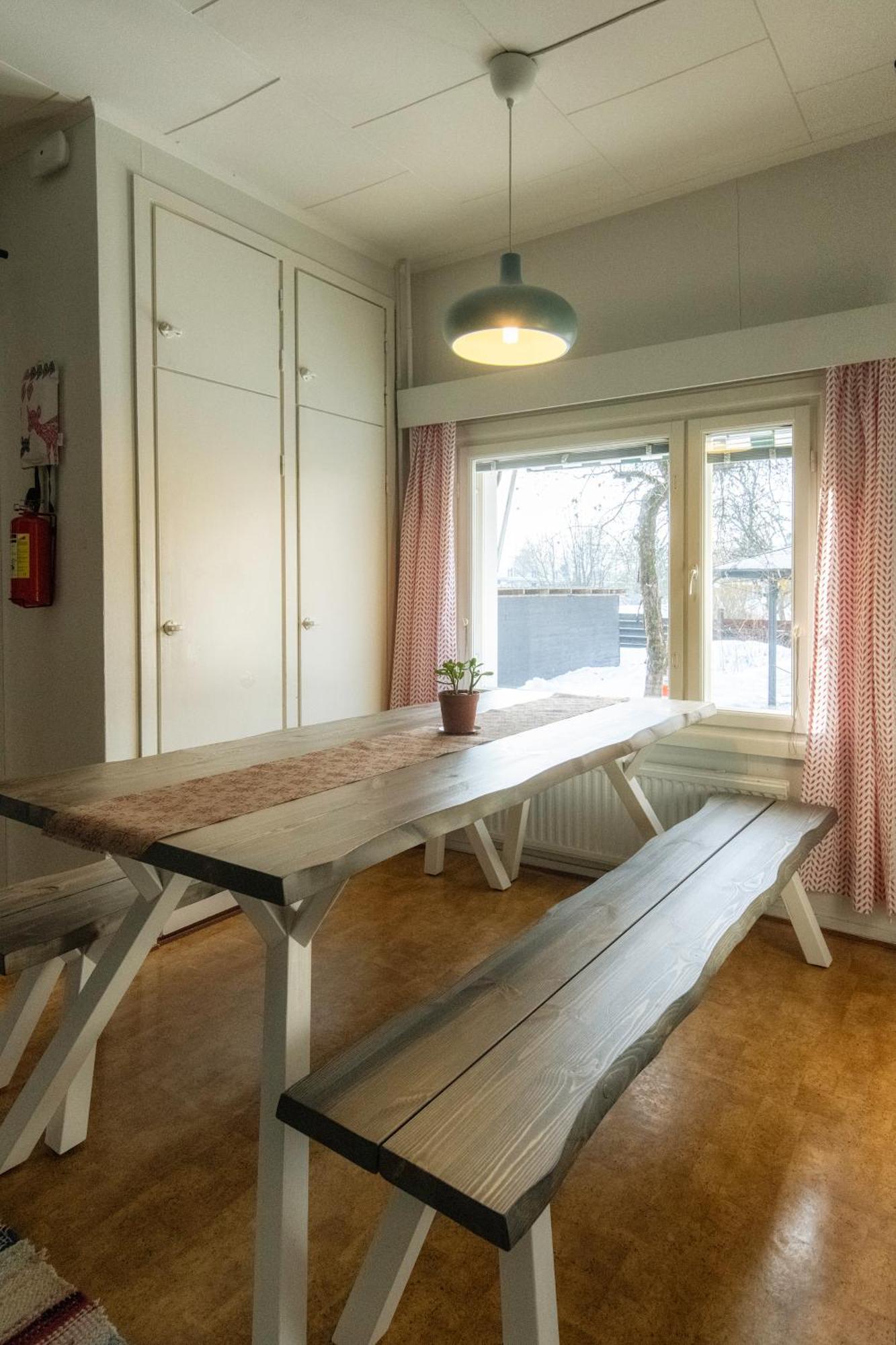 Relax & Recharge - A Unique Suite With A Touch Of Luxury - Hot Tub And Sauna Inspired Decor #Not A Real Sauna# Easy City Access - Direct Train 15 Min To City Helsinki Extérieur photo