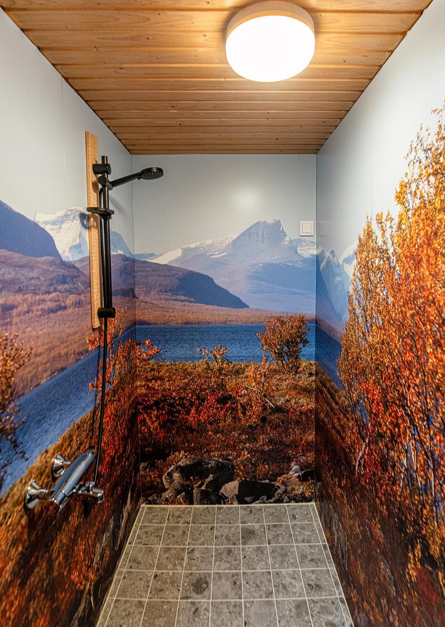 Relax & Recharge - A Unique Suite With A Touch Of Luxury - Hot Tub And Sauna Inspired Decor #Not A Real Sauna# Easy City Access - Direct Train 15 Min To City Helsinki Extérieur photo