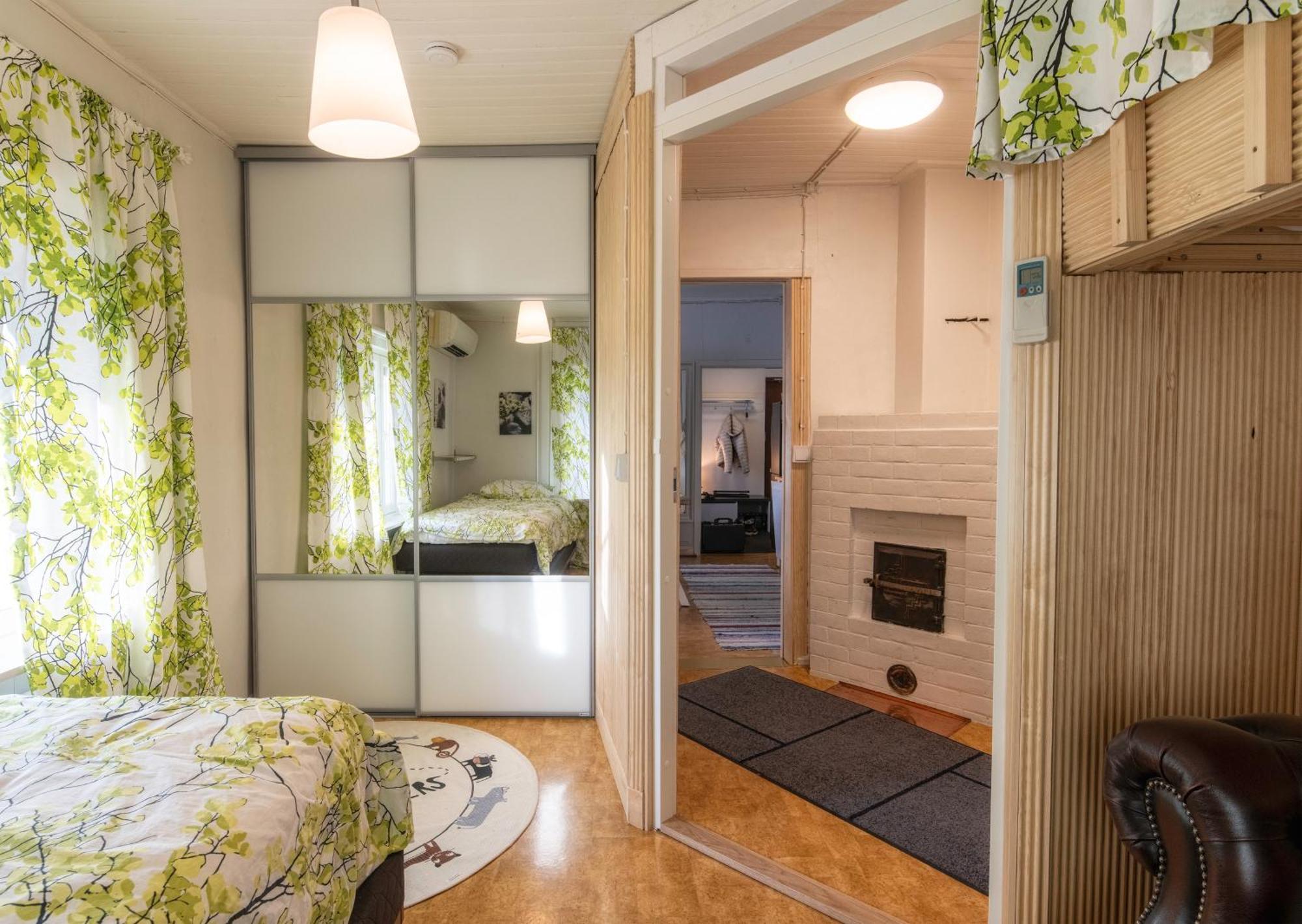 Relax & Recharge - A Unique Suite With A Touch Of Luxury - Hot Tub And Sauna Inspired Decor #Not A Real Sauna# Easy City Access - Direct Train 15 Min To City Helsinki Extérieur photo